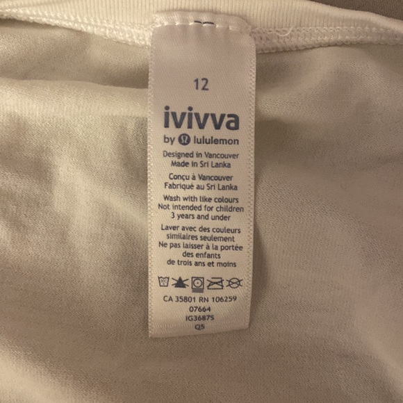 IVIVVA, kids size 12, white sports t- shirt - Picture 4 of 4
